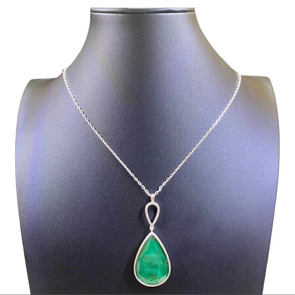 Lucky Brand Reversible Teardrop shaped pendant on Silver Toned Chain.
